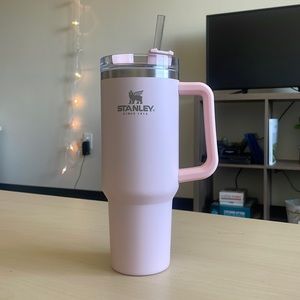 COPY - 40oz Stanley Cup